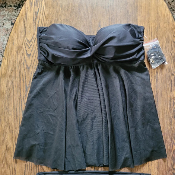 Flutterkini Black Swim Molded Top and Bottom Set Size Women Large NEW with TAGS - Picture 4 of 13